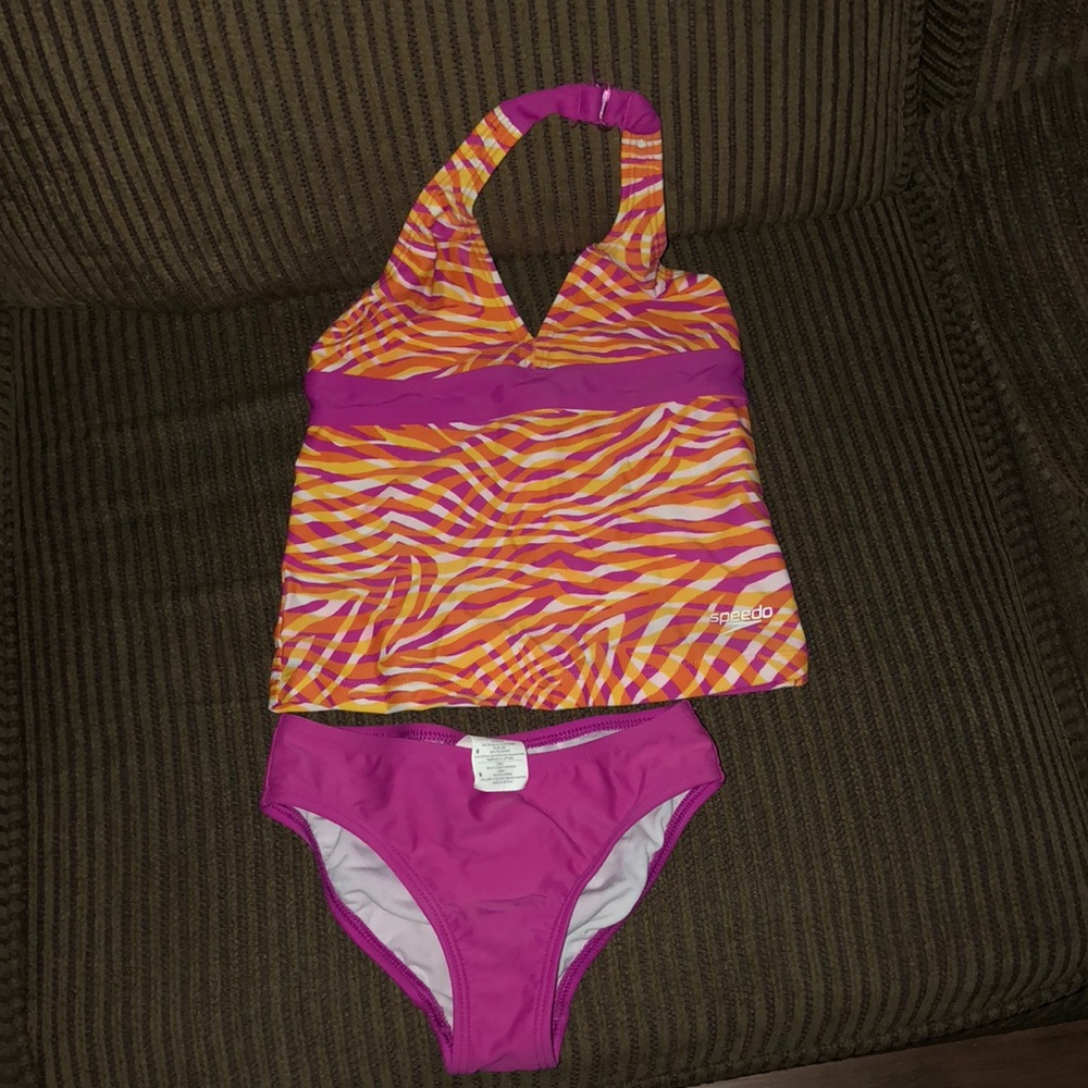 Speedo size 8 girls tankini
